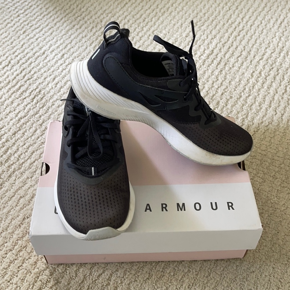 Under Armour UA W Charged Breathe TR 2 Women’s 8.5 Black